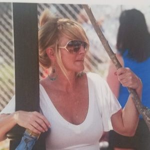 Meet your Posher, Lori